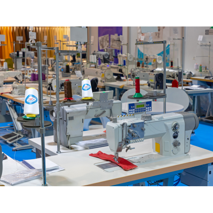 Нитки FromFactory білі №40/2 3000м