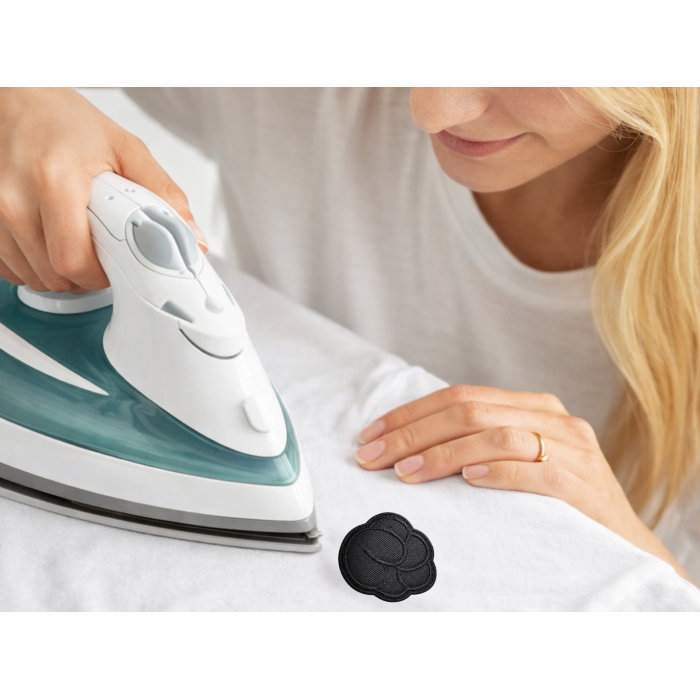 Аппликация для одежды нашивка №131 черная лапка 9шт/4.5х4см