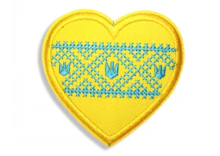 Аплікація для одягу нашивка Українське Серце з вишитим орнаментом №3/6х6см