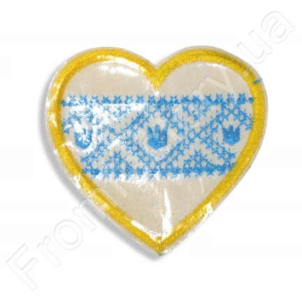 Аппликация для одежды нашивка Украинское Сердце с вышитым орнаментом №3/6х6см